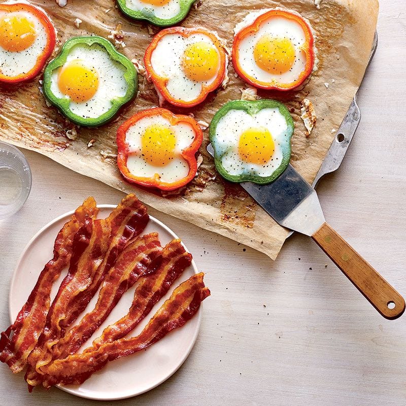 No-hassle eggs and bacon