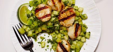 Grilled Scallops with Honeydew-Jalapeño Salsa