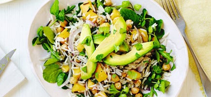 Salade de riz mangue, avocat et pois chiches