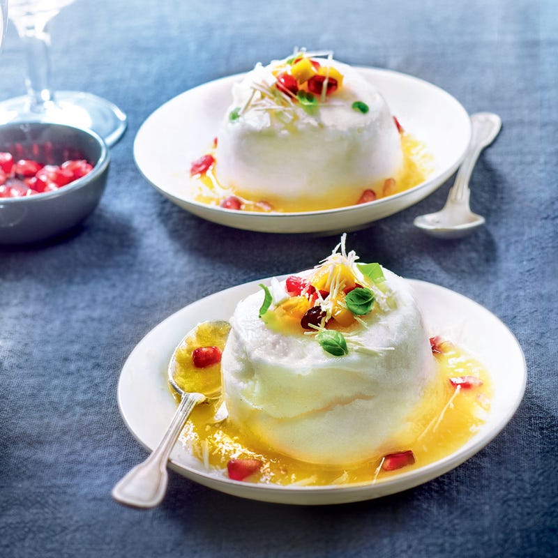 Frozen yoghurt au coulis de mangue, éclat de chocolat blanc