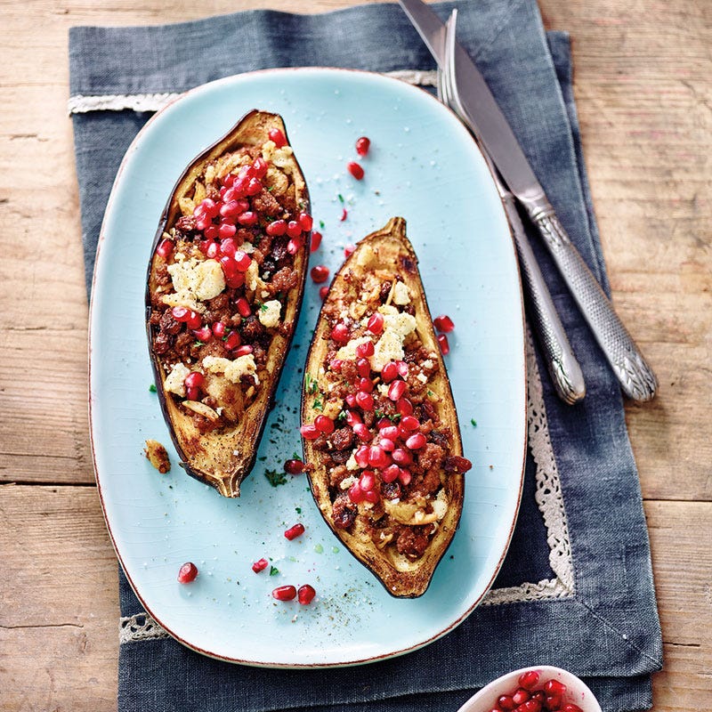 Gefüllte Aubergine mit Hackfleisch und Granatapfel / Gefüllte Aubergine mit Tatar und Granatapfel