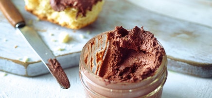 Pâte à tartiner au chocolat et noisettes