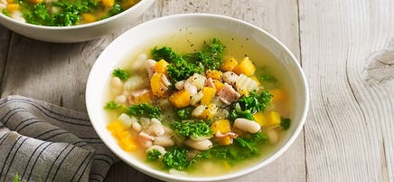 Slow cooked Tuscan white bean soup