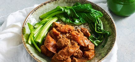 Slow-cooker red pork curry