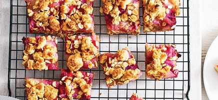 Sarah’s apple berry crumble slice