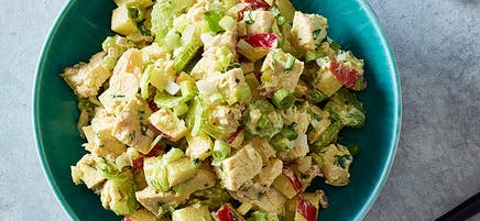 Salade de poulet au cari et au citron