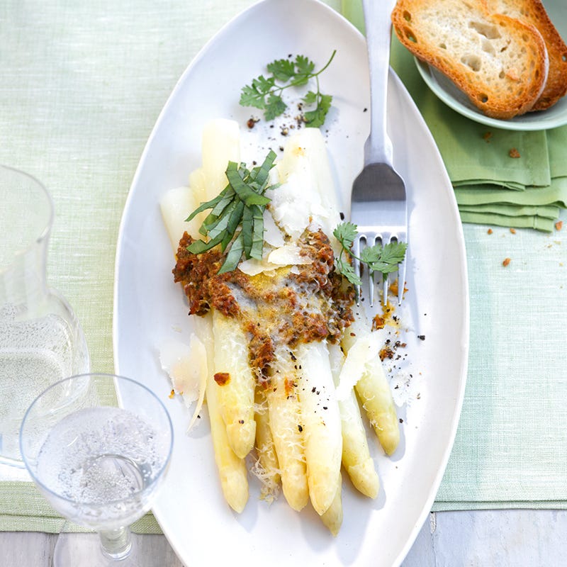 Foto van Gegratineerde asperges met lookpesto door WW