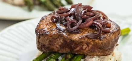 Beef Tenderloin with Cauliflower Mash and Red Wine Jus