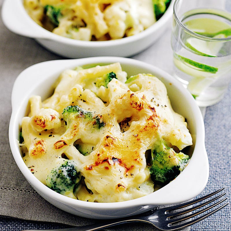 Photo de/du Gratin de pâtes au brocoli et chou-fleur par WW