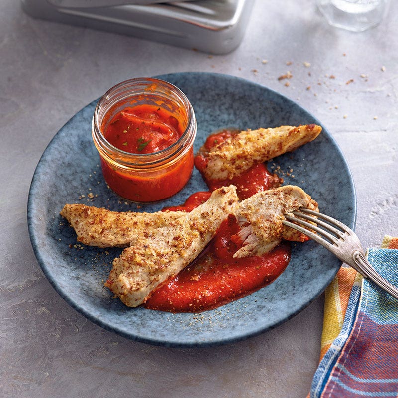 Pouletsticks mit Peperoni-Mandel-Dip / Hähnchenstickies mit Paprika-Mandel-Dip