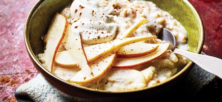 Pear & cinnamon porridge