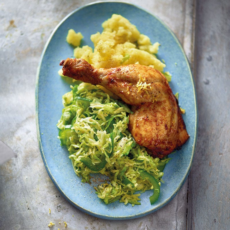 Pouletschenkel mit Spitzkohlsalat / Hähnchenschenkel mit Krautsalat