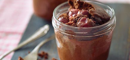 Schoko-Kirsch-Kuchen im Glas
