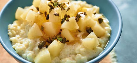 Milchreis mit Vanillebirnen und Pistazien