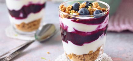 Trifle babeurre-myrtilles