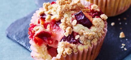 Muffins aux pruneaux et crumble à la cannelle