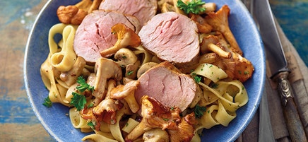 Tagliatelle in champignonsaus met varkenshaas