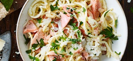 Salmon carbonara