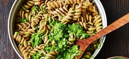 Pea pesto pasta