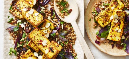 Turmeric tofu with lentil salad