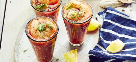 Gaspacho épaisse à l’avocat et aux crevettes