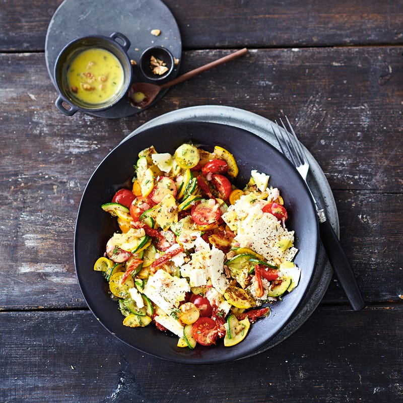 ViktVäktarna - Zucchinisallad med valnötsdressing