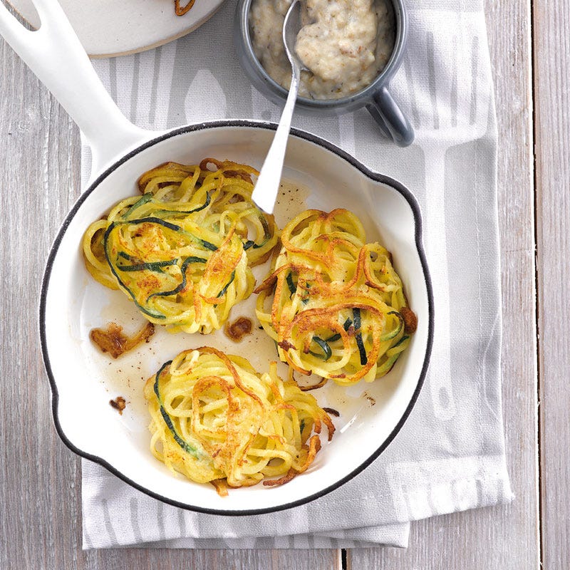 Kartoffel-Gemüse-Puffer mit Auberginencreme