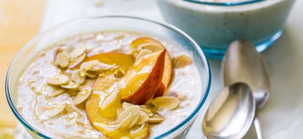 Bircher muesli with peaches