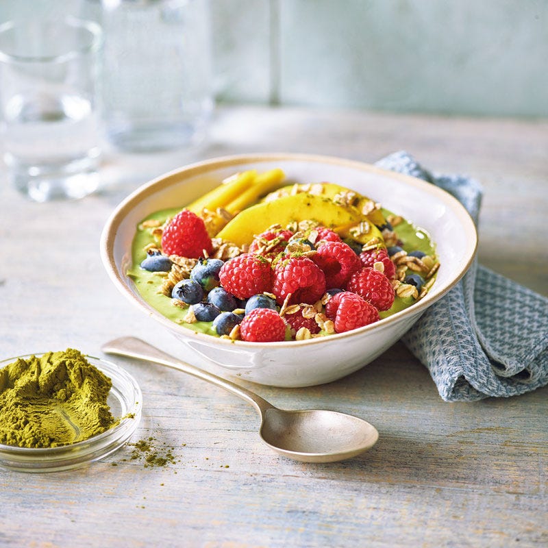 Moringa Bowl mit Beeren