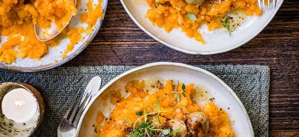 Vegan sausages with carrot & swede mash