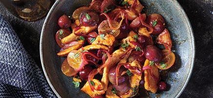Stir-Fried Chicken with Grapes