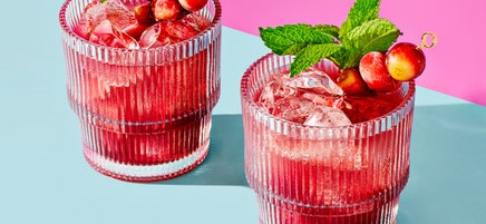 Grape-Prosecco spritzer