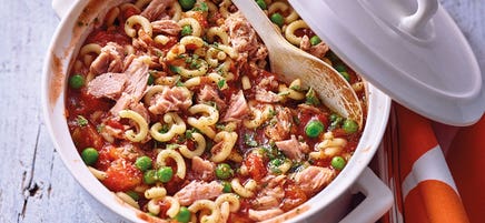Thunfisch-Nudel-Topf mit Erbsen