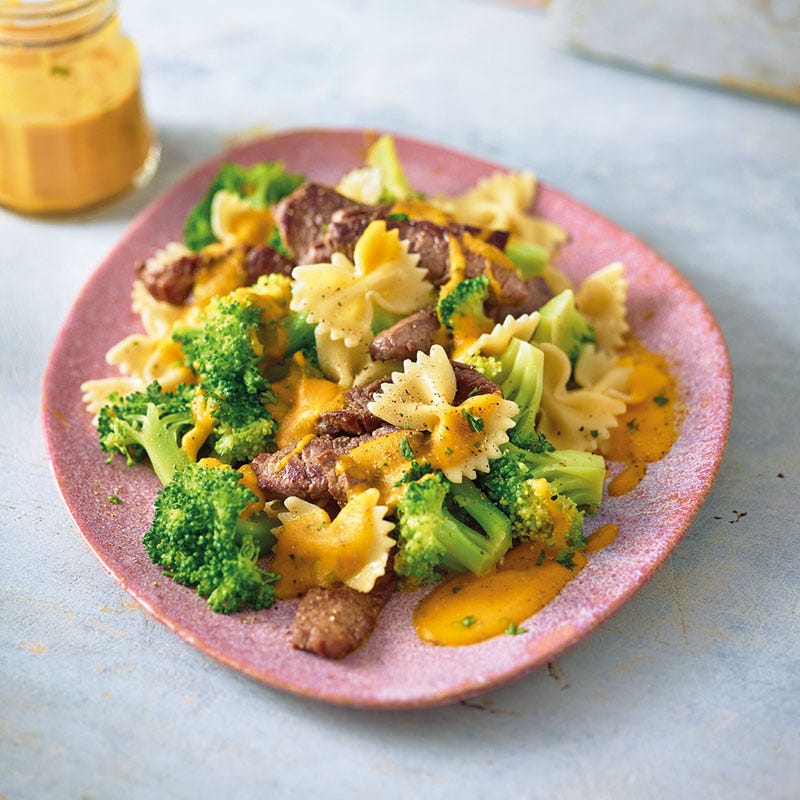 Farfalle mit Rind und Karotten-Kokos-Sauce