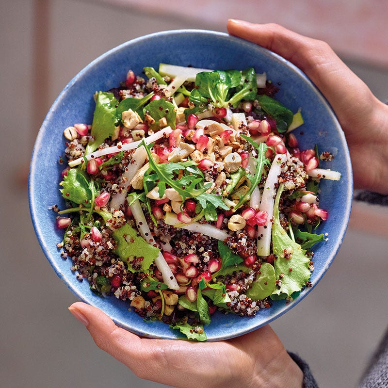 Quinoasalat mit Cashewnüssen und Granatapfel