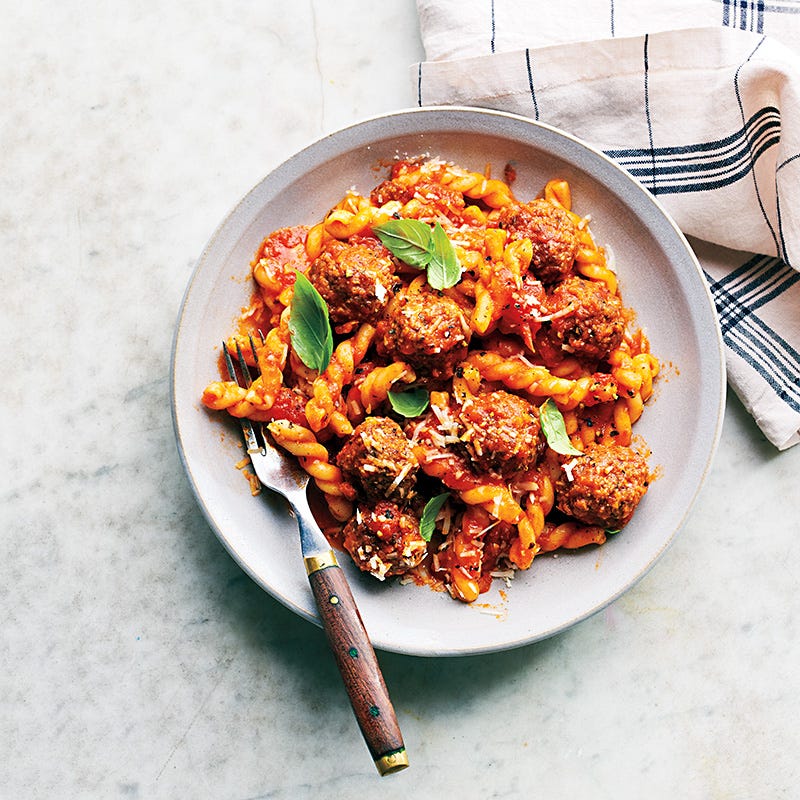 Quick pasta & mini-meatballs