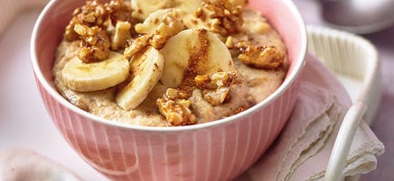 Bananenporridge mit karamellisierter Walnuss