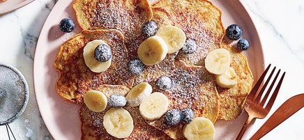 Banana lover’s flourless pancakes