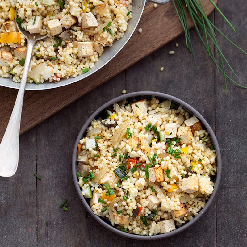 Méli-mélo de blé, tofu et légumes