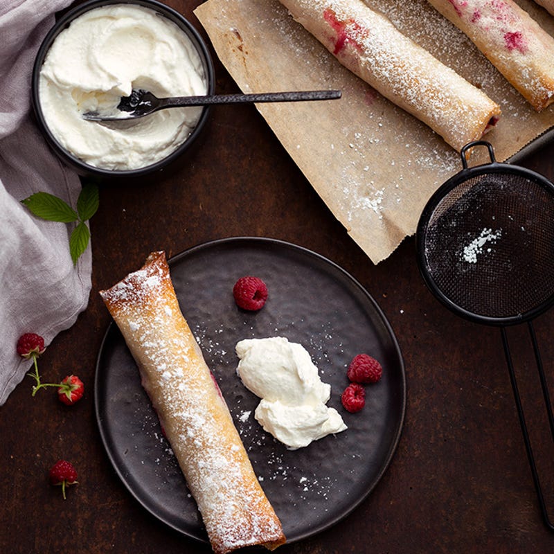 Cigares framboises amandes