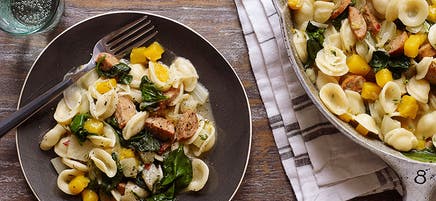 Casserole d’orecchiette avec saucisse, fenouil et courge musquée