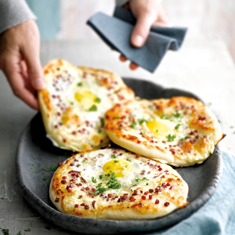 Pizza carbonara