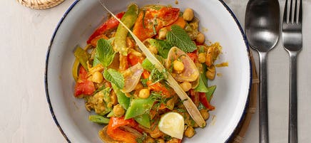One-Pot-Kokoscurry mit Zitronengras und Kichererbsen