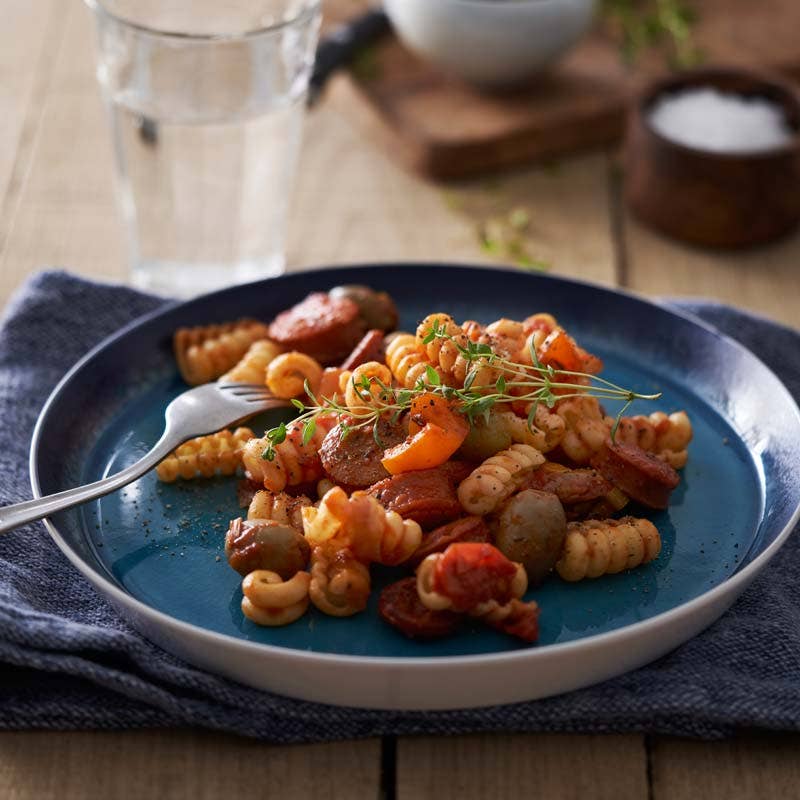 ViktVäktarna - Pasta med korv i tomat- och olivsås