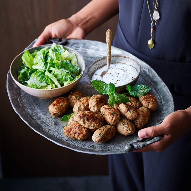 Koefte mit Minz-Joghurt-Dip