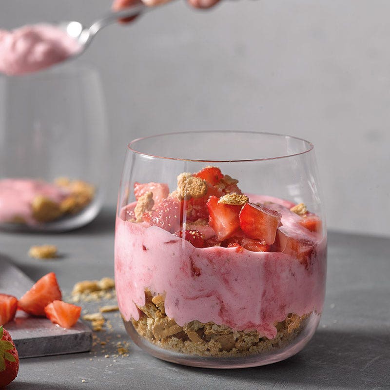 Erdbeer-Skyr-Creme mit Crunch