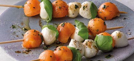 Melonen-Mozzarella-Spiesse