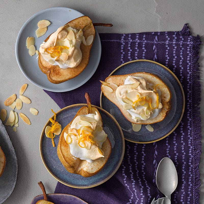 Gefüllte Birne mit Meringue