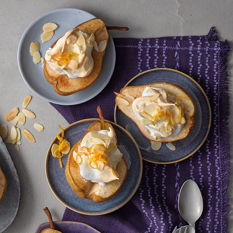 Gefüllte Birne mit Meringue