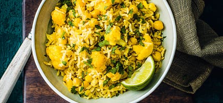 One-pot curry-spiced rice